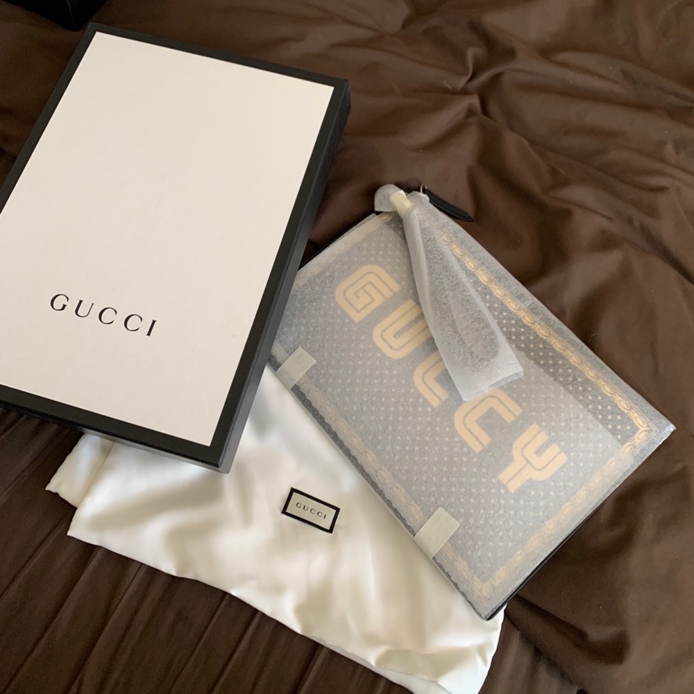 Gucci guccy clutch